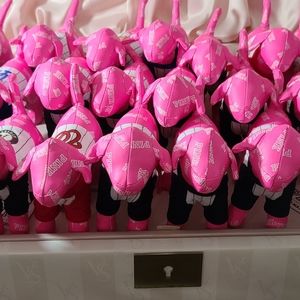 MLB PINK Dog Collection